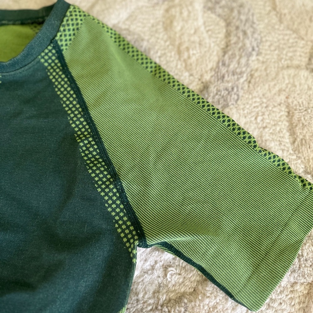 Fabletics Green Exercise Top - image 4